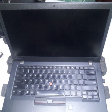 Laptop Touchscreen Fairly New (Mint Condition)