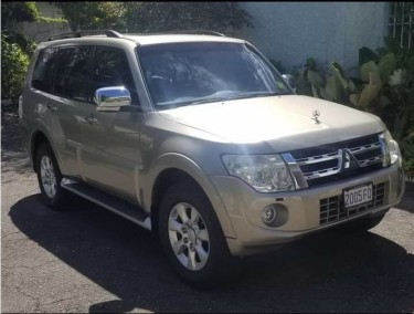 Excellent Beautiful Toyota Pajero 2012 For Sale - 
