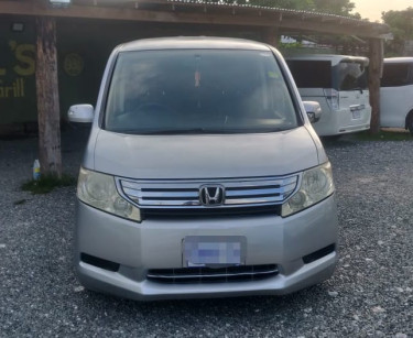 HONDA STEPWAGON 2010