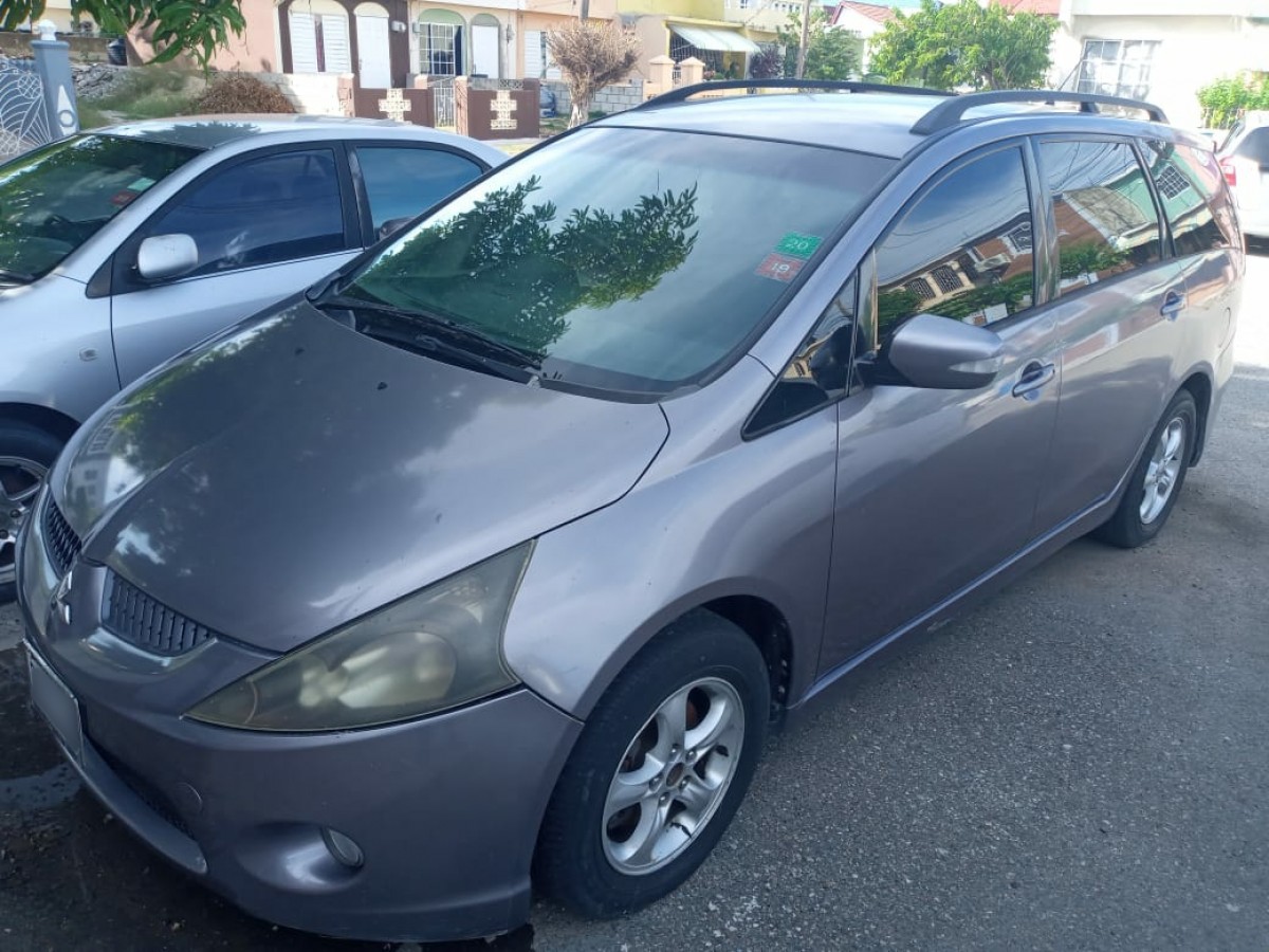 Pre-Owned 2005 Mitsubishi Grandis for sale in Portmore St Catherine - Cars