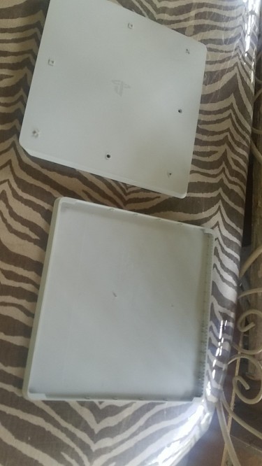 PS4 Slim PLASTIC TOP & BOTTOM White