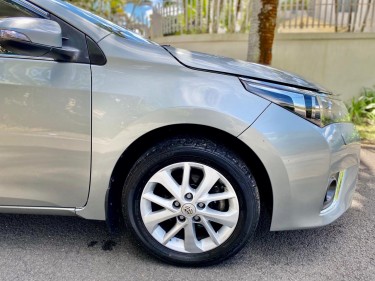 Second Handed / Used2015 Toyota Corolla Full Optio