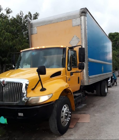 2007 International Box Body Truck