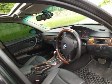 2008 BMW 320i