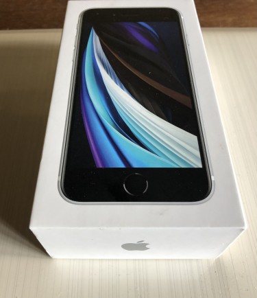 New Apple IPhone SE (2020) - 64GB - White  