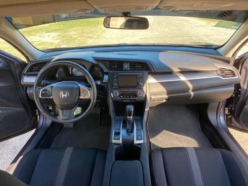 2017 Honda Civic LX (LHD/2WD, Automatic)