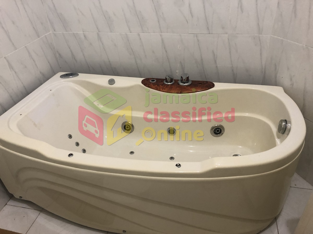 Jacuzzi for sale in Ocho Rios St Ann Appliances