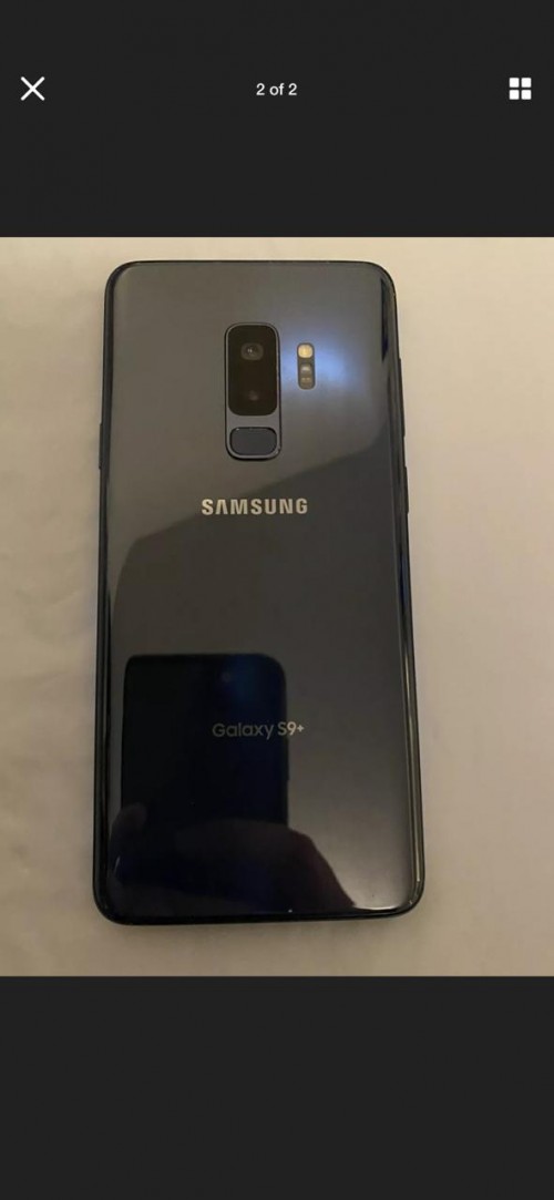 S9plus Small Smudge On The Screen Slight Scratches