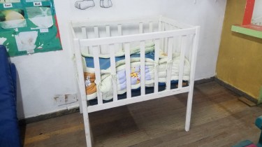 Cribs For Sale (used) Cheap Cheap 