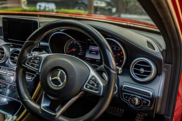2015 Mercedes-Benz C200