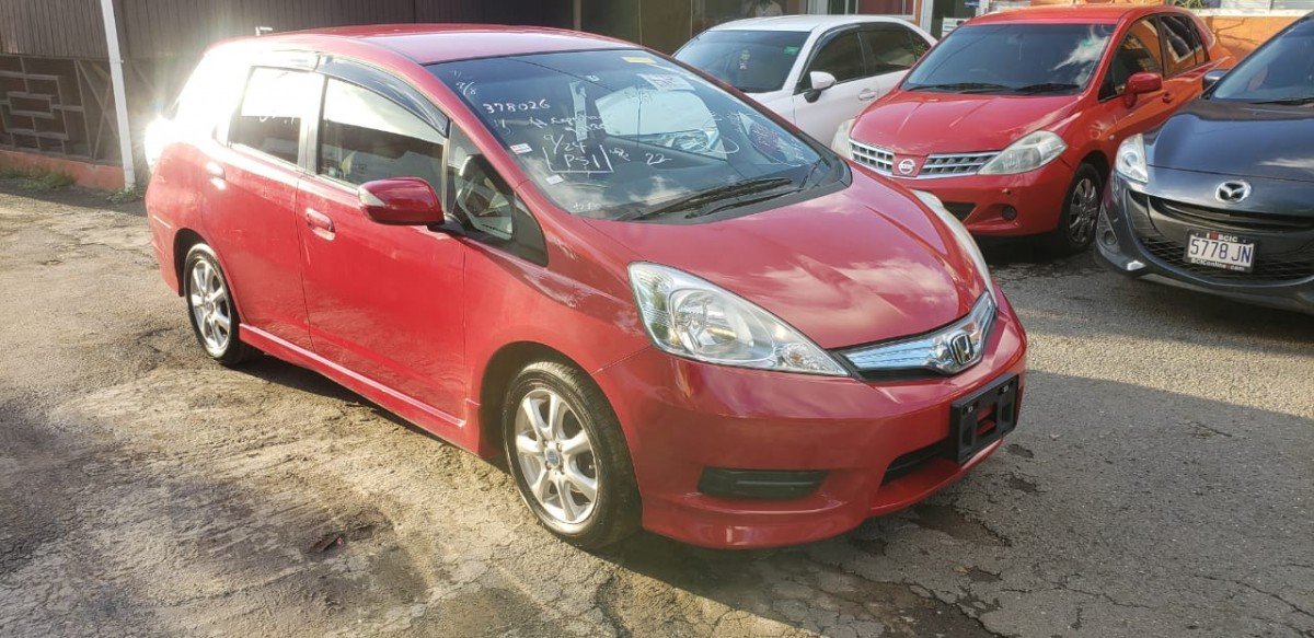 Honda fit shuttle hybrid