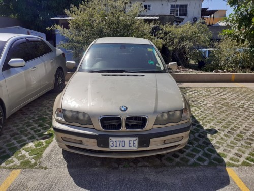 BMW 2001