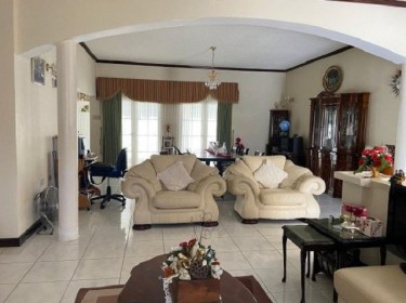 3 BEDROOM 2 BATH HOUSE FOR SALE