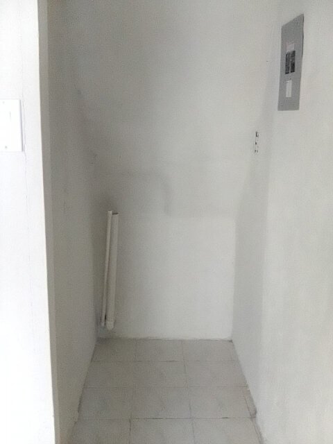 1 Bedroom Apt Available No Smoking