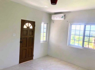 1 Bedroom Apartments New Ac, Water Heater
