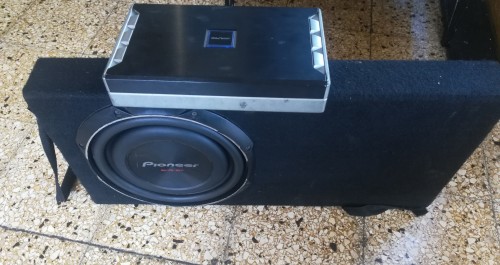Car Sound System (Make An Reasonable Offer)