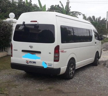 2005 Toyota Hiace