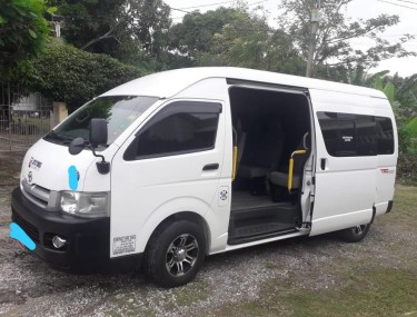 2005 Toyota Hiace