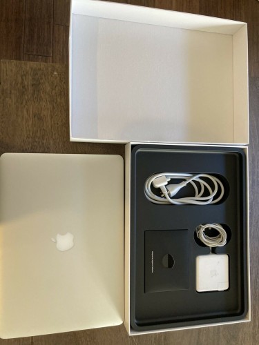 Apple Macbook Pro 13 Inch