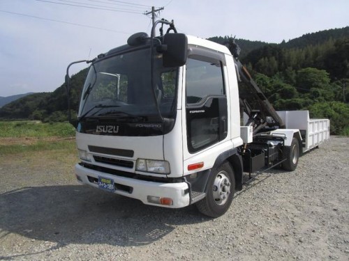 Isuzu Forward Tripper Truck