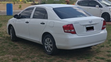 2011 Toyota Axio 