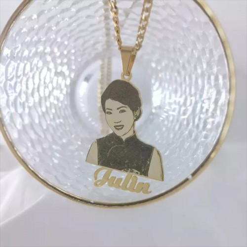 Personalized Picture And Name Necklace