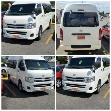 12 Seater Toyota Hiace