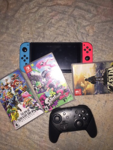 Looking To Trade Nintendo Switch For PS4 
