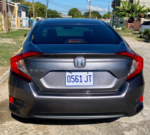 2017 Honda Civic LX (LHD/2WD, Automatic)COLOR:Gry