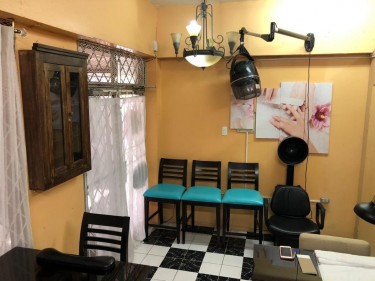 Lash / Spa / Wax Room For Rent 