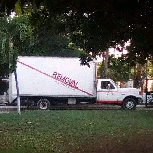 REMOVAL TRUCK (CLOSED UP) 24/7
