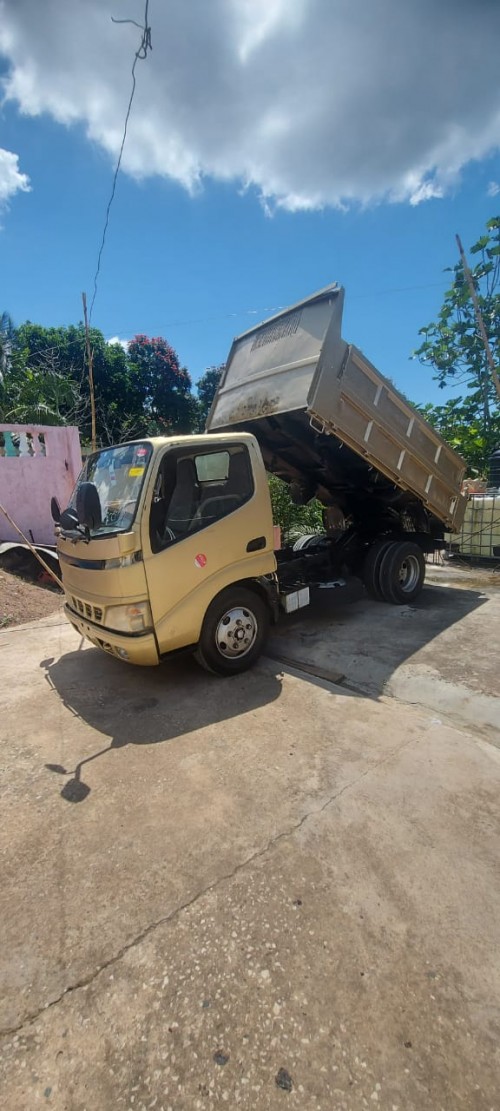 2005 Toyota Hino Dump Truck Just For Sale