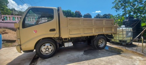 2005 Toyota Hino Dump Truck Just For Sale