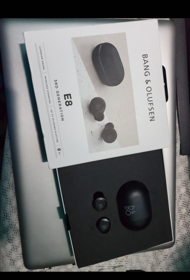 Bang & Olufsen Beoplay E8 3rd Generation Earbuds