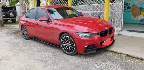 2015 BMW 328i Red. Excellent Condition