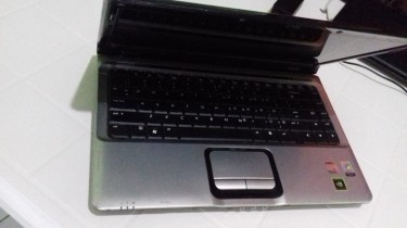 HP Pavillion Laptop (looks And Works Excellent)