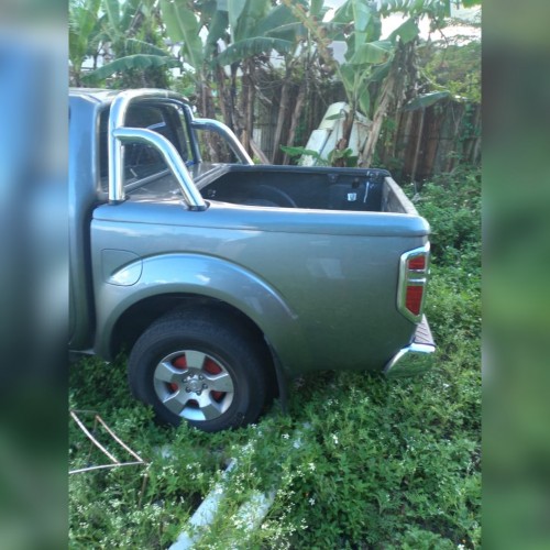 2009 Crash Nissan Navara