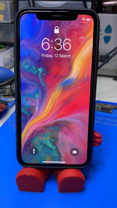 PRE-OWNED IPHONE X 
