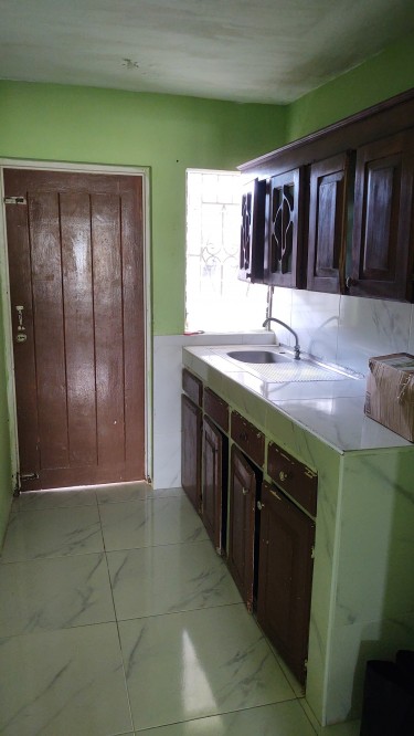2 Bedroom House For Rent In Waterford Portmore