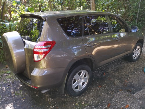 2012 TOYOTA RAV4 EXCELLENT CONDITION LOW MILAGE
