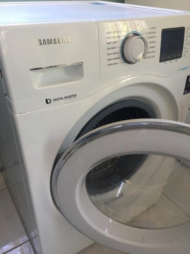 Samsun Digital Front Loader Washing Machine 