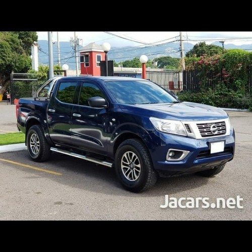 Nissan Frontier 2019 Good Condition Fabric Insi3.6