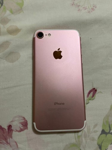 128gb IPhone 7 For 30k