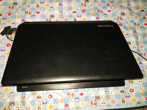 TOSHIBA LAPTOP FOR IN EXCELLENT CONDITION