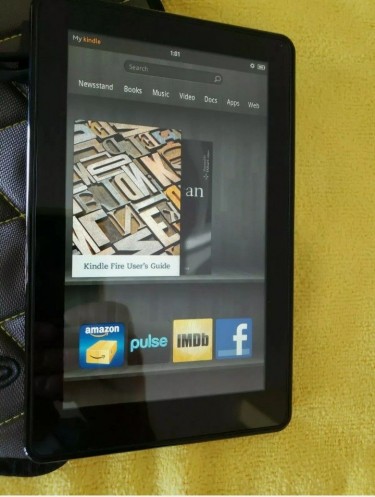 Like New Amazon Kindle 7inch Tablet+CASE!