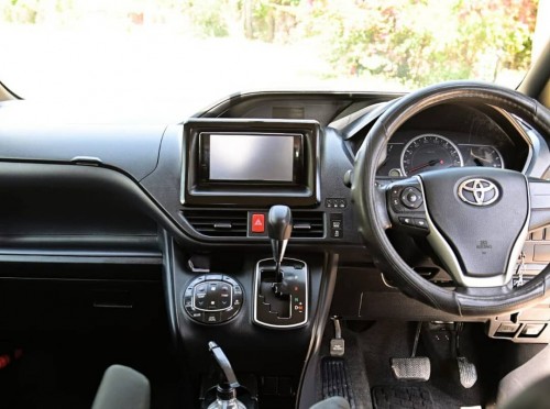 2014 Toyota Voxy
