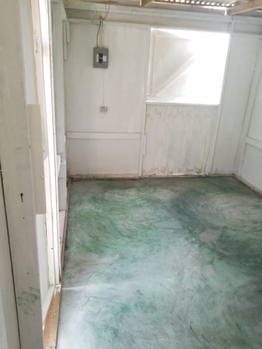 2 Bedroom- CLEAN BRIGHT HOUSE FOR RENT