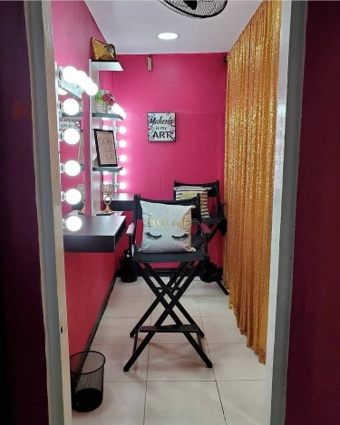 Makeup Booths For Rent