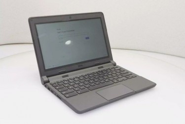 Like New Touchscreen Dell Chromebook Laptop Sale!!
