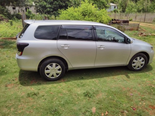 2012 Toyota Fielder